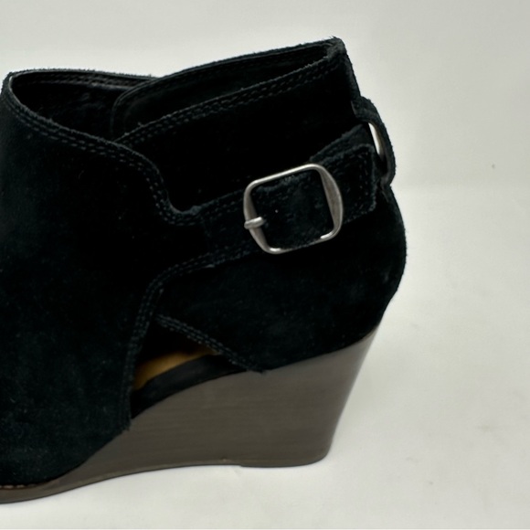 Lucky Brand Boots Sz 10 Suede Leather Cutout Design Wedge Heel Ankle Bootie - Picture 7 of 16